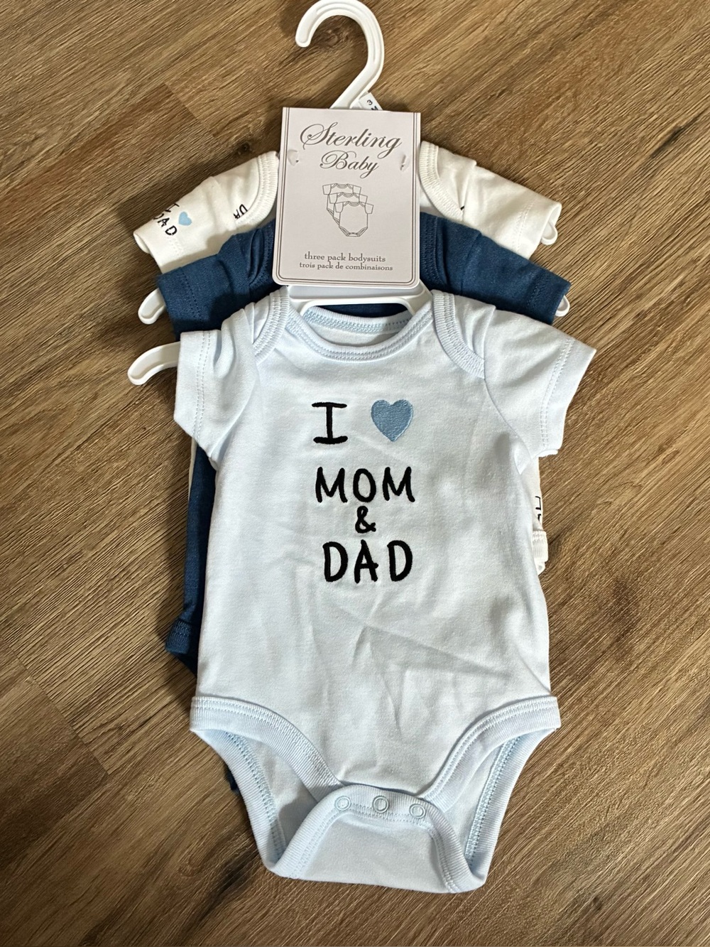 NWT STERLING BABY I love Mom I love Dad 3 piece Onesie set | size 3M